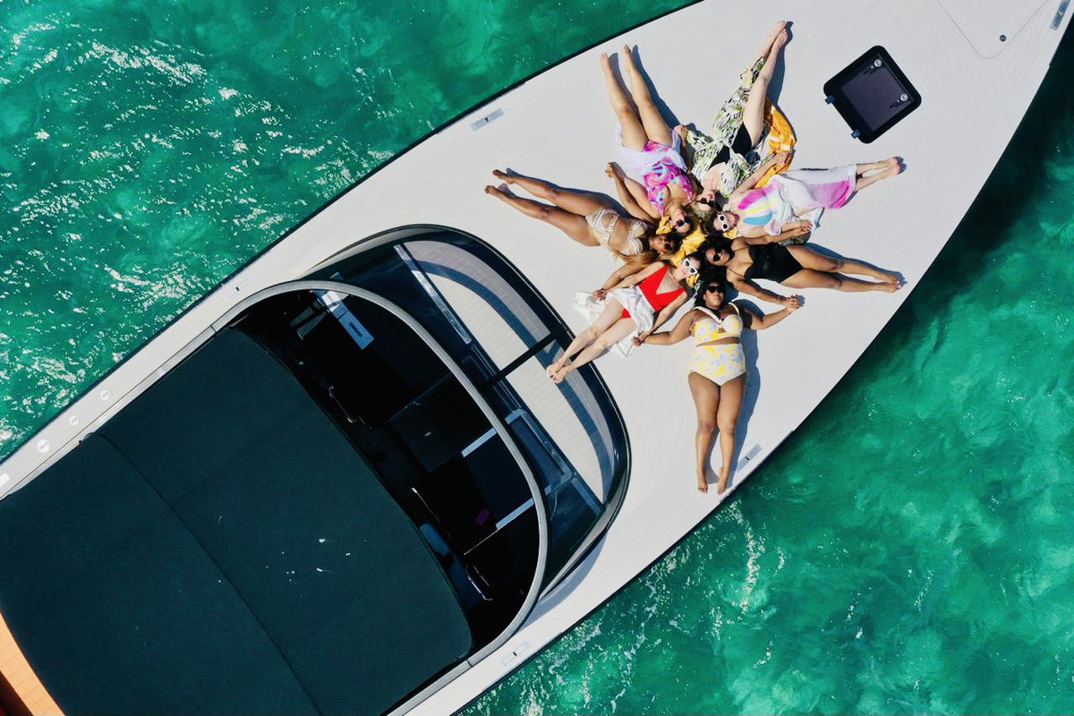 FairmontMYK's tweet photo. Home is wherever the anchor drops ⚓ Home is Fairmont Mayakoba ❤️
#FairmontMoments #FairmontFun #VanDutch #Yacht https://t.co/4zMF0nbdOr