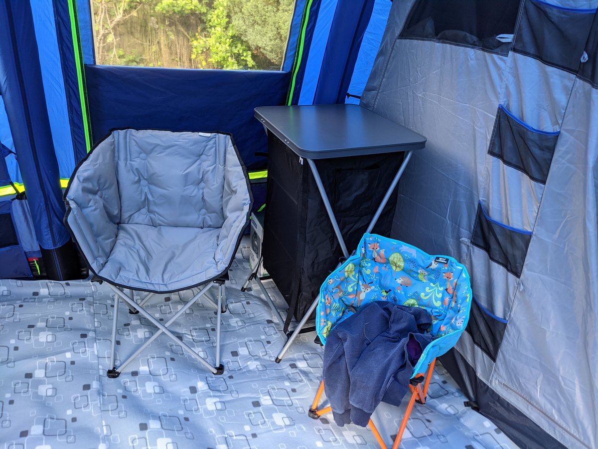 fivegocamp's tweet photo. Testing out some arrangements of our gear. Still not sure yet. 

Think we're going to need a table to eat at. 🍔🍟

What do folks suggest?

#Camping
#Tent
#FamilyCamping 
#FamilyOfFive 
#FiveGoCamping https://t.co/BeV4p1M54s