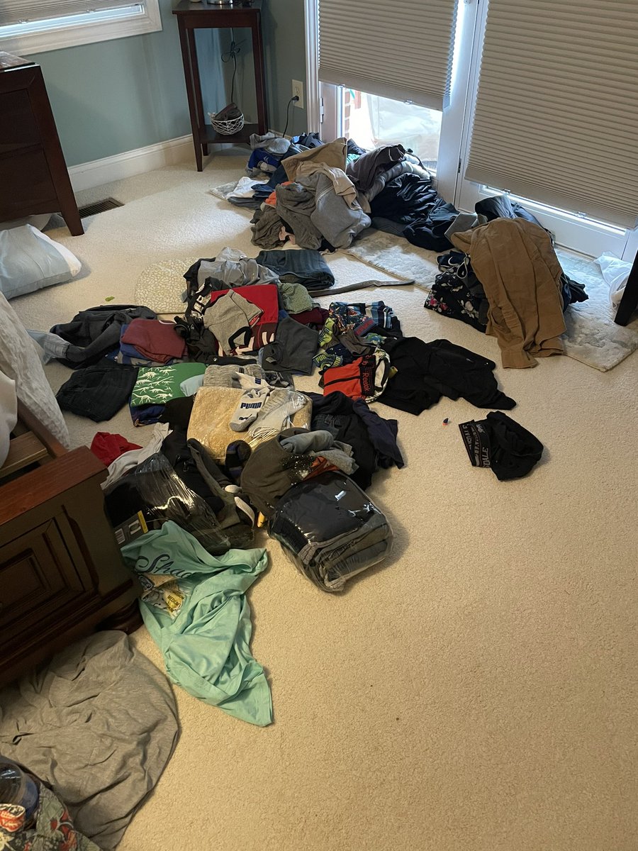 busy_bettyllc's tweet photo. Busy Betty is working hard on organizing a chest of drawers and a dresser for some busy clients! Busy Betty picks up where you leave off! #busybetty #organize #organization #homeorganization #declutter #decluttering https://t.co/2MgHikSISf