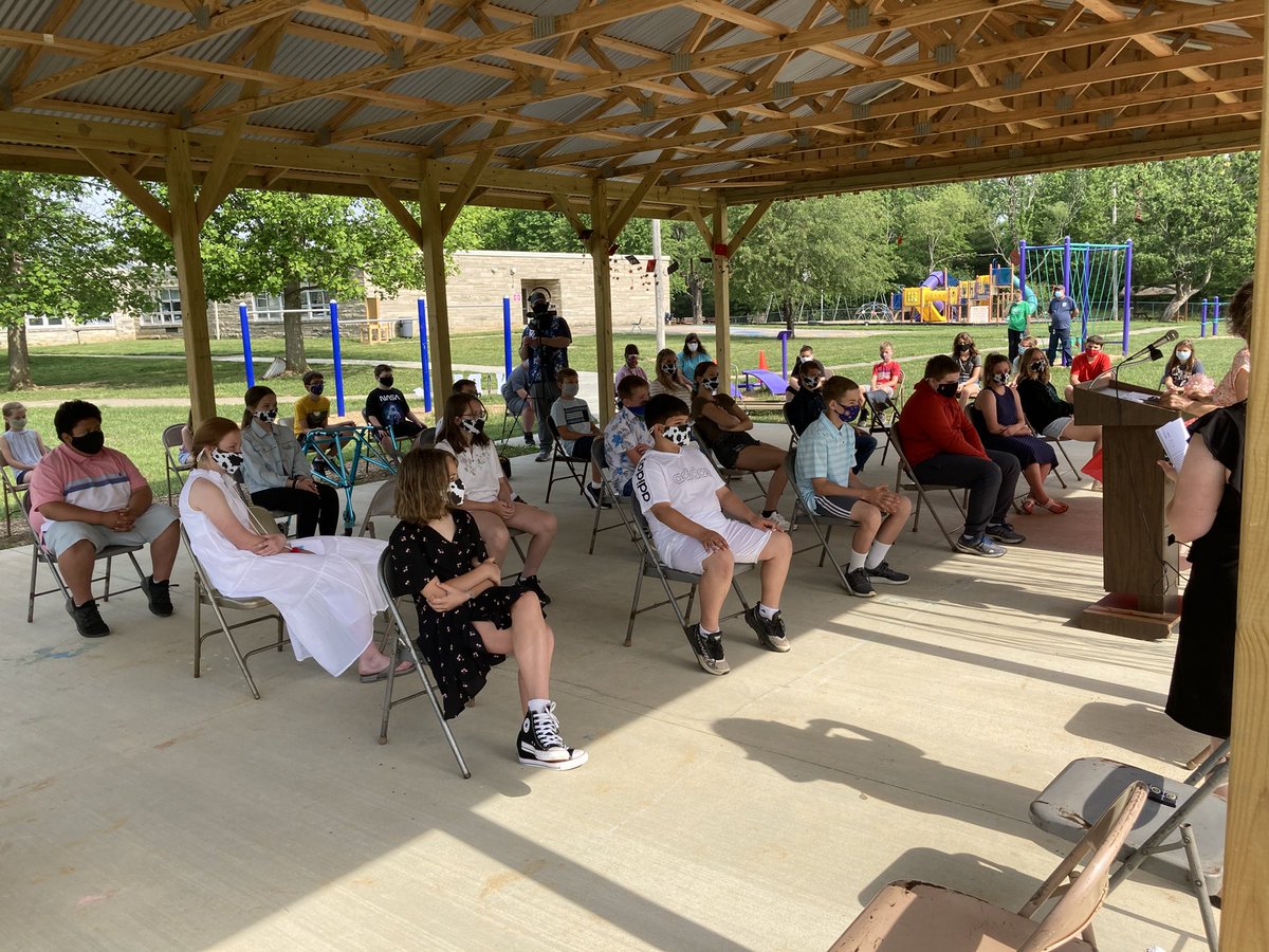Grateful to the Marlin PTO, the Marlin community, and Loren Wood Builders for our outdoor classroom.  Perfect for today’s 6th grade graduation.