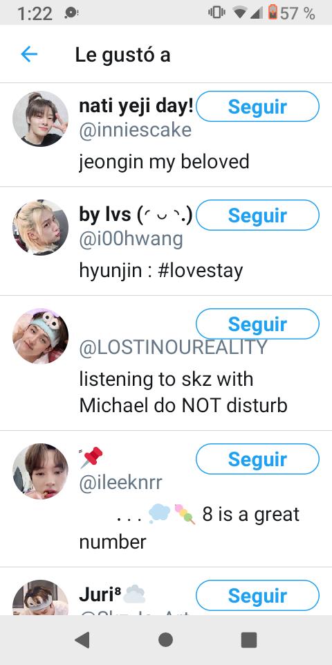 miletfi's tweet photo. Nisiquiera los likes son de locales, son de como siempre Stay , asi dicen cuidar la imagen de su favorito, Stray kids estaría muy avergonzado de ustedes , díganme quien las llamó? Te llamamos????? https://t.co/HgC1HcLZ01
