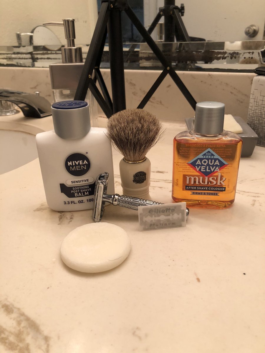 thedaveshaves's tweet photo. Easy Tuesday Shave @wetshavers #wetshavers #wetshave #wetshaving #wetshaveloyalists #wetshaveoftheday #sotd #traditionalshaving #thedaveshaves #beard #beardsofinstagram #beards #stayhappy #stayhealthy #keepshaving #musk #vikingsblade #oldoriginal #gillette #aquavelva https://t.co/mtNaLguRnz