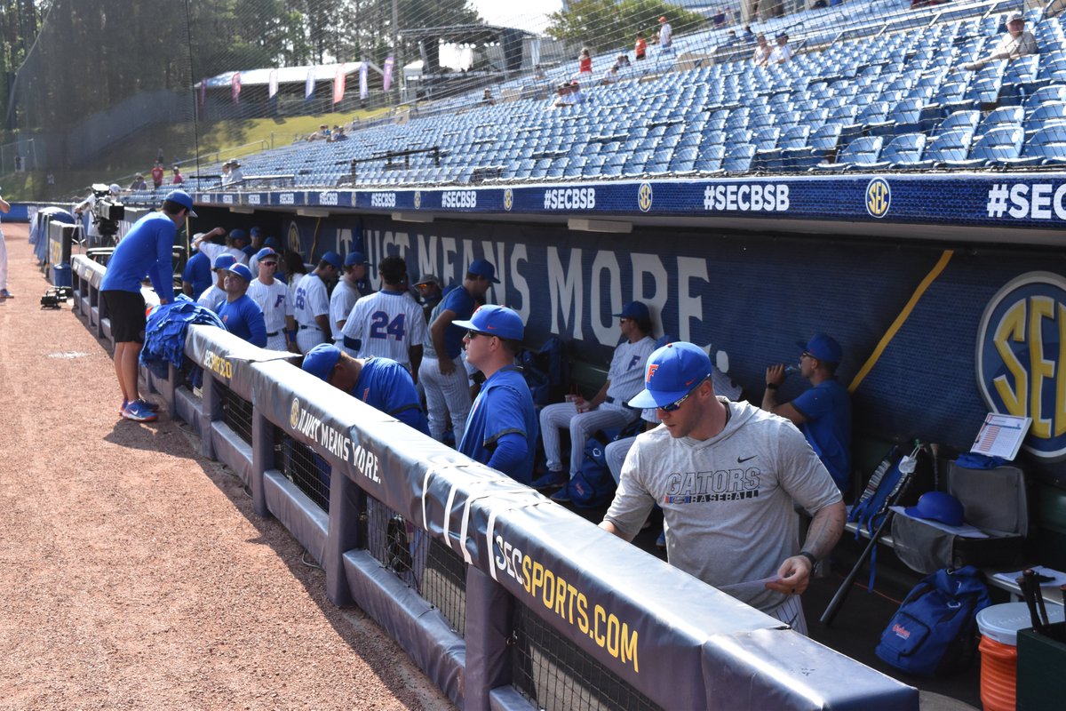 hoovermetplex's tweet photo. Florida takes Game 1, 4-1 over Kentucky.
Time for Alabama vs. South Carolina!
#hoovermetcomplex #hmc #hooveral #SECBaseballTournament #ItJustMeansMore https://t.co/Y2ilqF5HT1