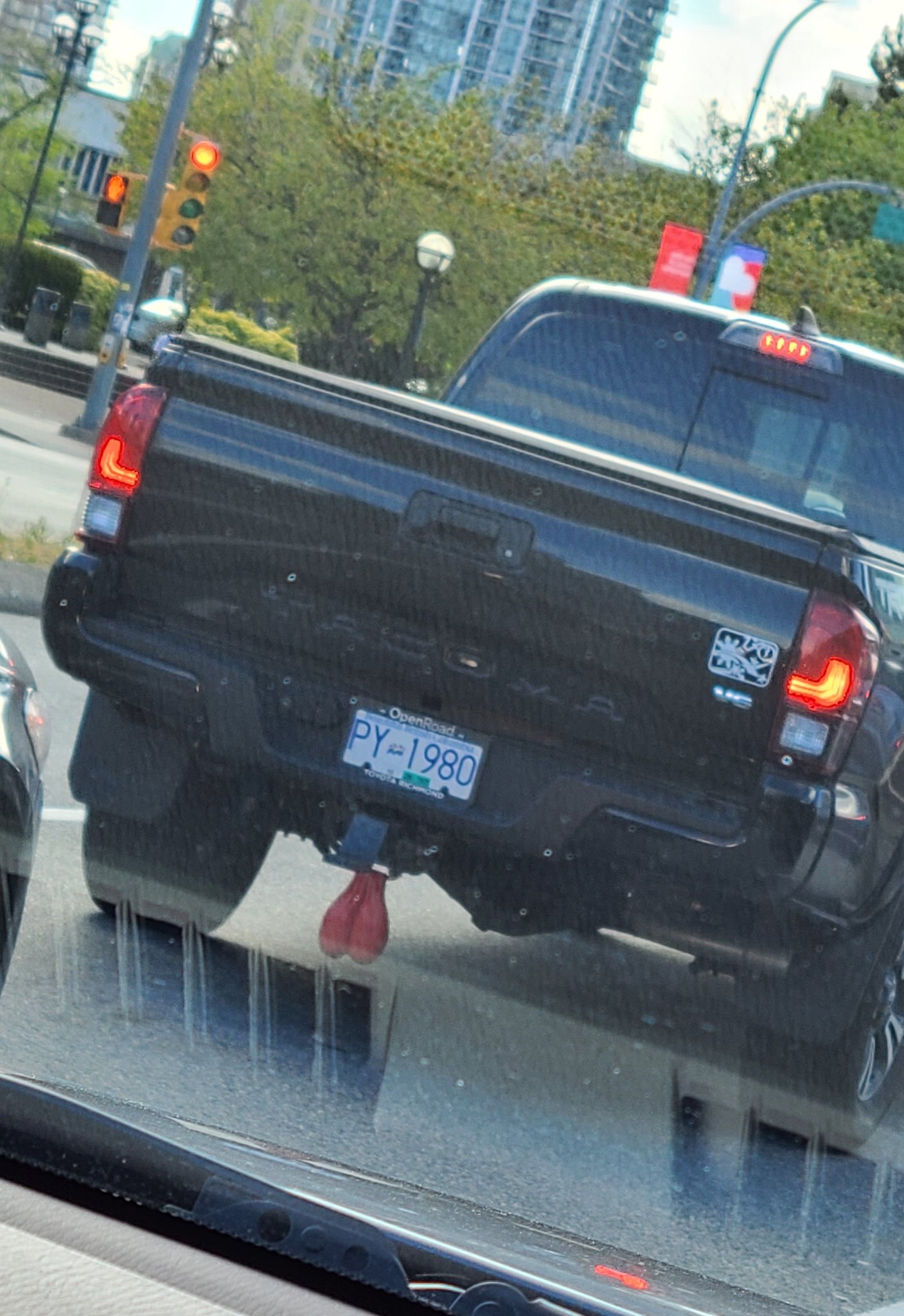 TW Pornstars Kinkykatlive 💙. Twitter. Caption this 🤣. 6 44 PM 25