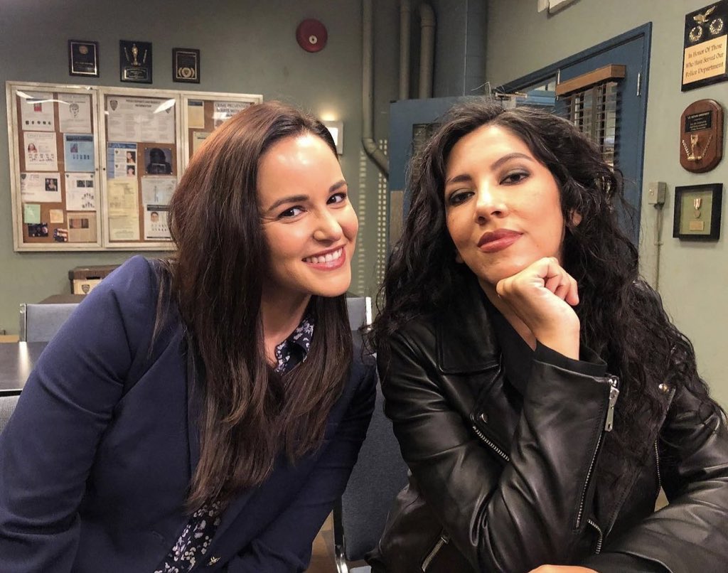 UPDATESB99's tweet photo. PHOTO | Melissa and Stephanie behind the scenes of Season 8 of #Brooklyn99 https://t.co/3ehU4CsQvJ