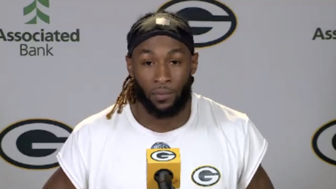 Aaron Jones said Aaron Rodgers never told him he might not return to the Packers, and Jones said it wouldn't have influenced his decision to re-sign. "This is home," Jones said. "I love my coaches, my teammates, the community,... es.pn/3ukDa8o