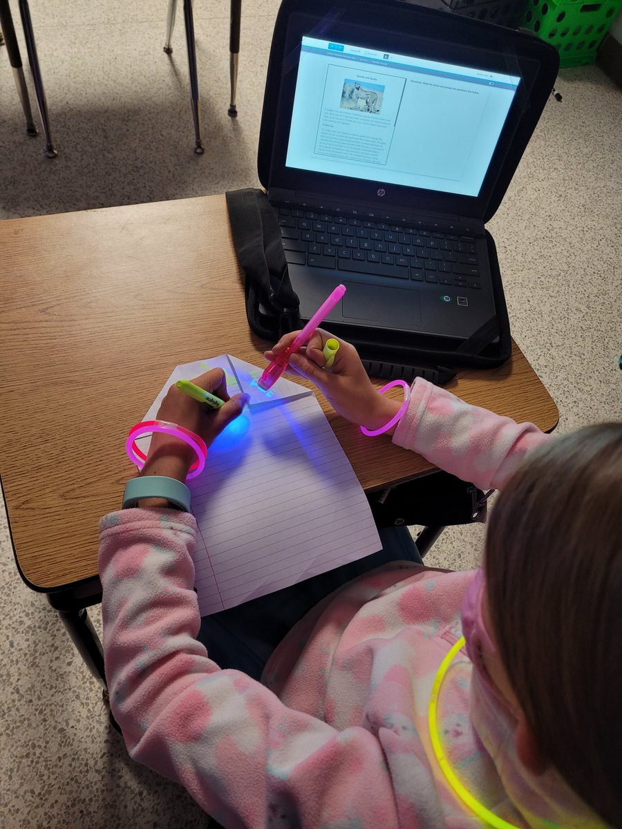 Lindsey Recine tweet media