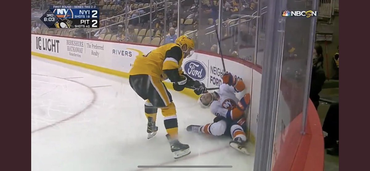 Harjas_Grewal's tweet photo. Missed this awkward injury yesterday

In order of likelihood for Wahlstrom:

- MCL sprain (depends on grade, can be day-to-day to 6 weeks)
- neck strain (day-to-day)
- concussion (day-to-day)
- separated shoulder (typical 7-14 days) #Isles @tfdnhl https://t.co/y8xcEopb1y