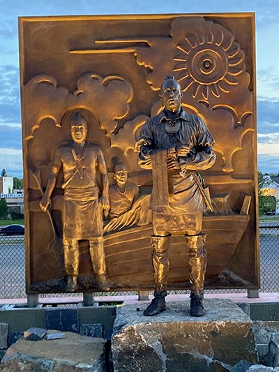OneidaNatnNews's tweet photo. The Oneida Indian Nation, together with officials from Oneida County and the City of Rome, today unveiled a new bronze sculpture and public artwork that commemorates the historic Oneida Carrying Place. @AJPicenteJr @CityofRomeNY

Read: https://t.co/7GoPftGUZG https://t.co/aUMUHRSkrH