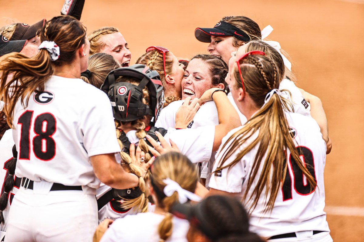 NCAA Softball tweet media