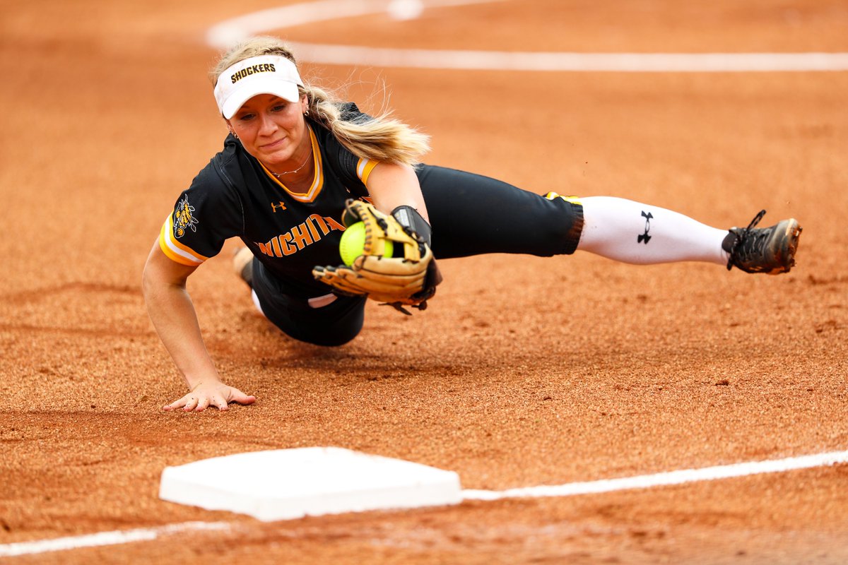NCAA Softball tweet media