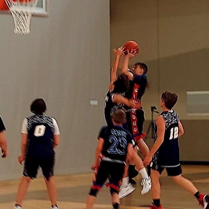 faith_state's tweet photo. We have been doing a little ballin this year with 3 different teams.Just keep forgetting to post. #bunnyhops https://t.co/3hA6IuGp8k