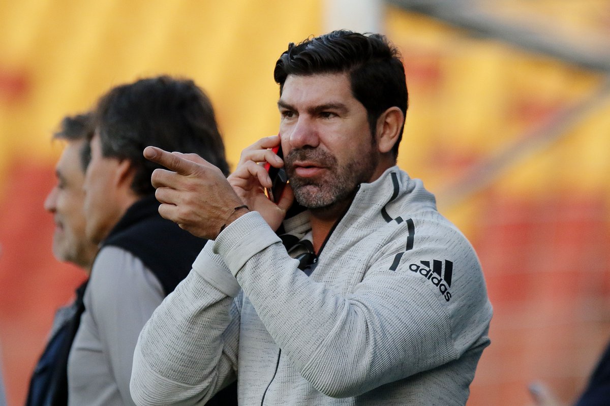 adnradiochile's tweet photo. Marcelo Salas conversó con Los Tenores: “Hay muchachos que parece que no tienen ganas de jugar y se conforman con el sueldo, el auto y los tatuajes”
https://t.co/Hi2QNJ9gGl https://t.co/syoaMpPIOR