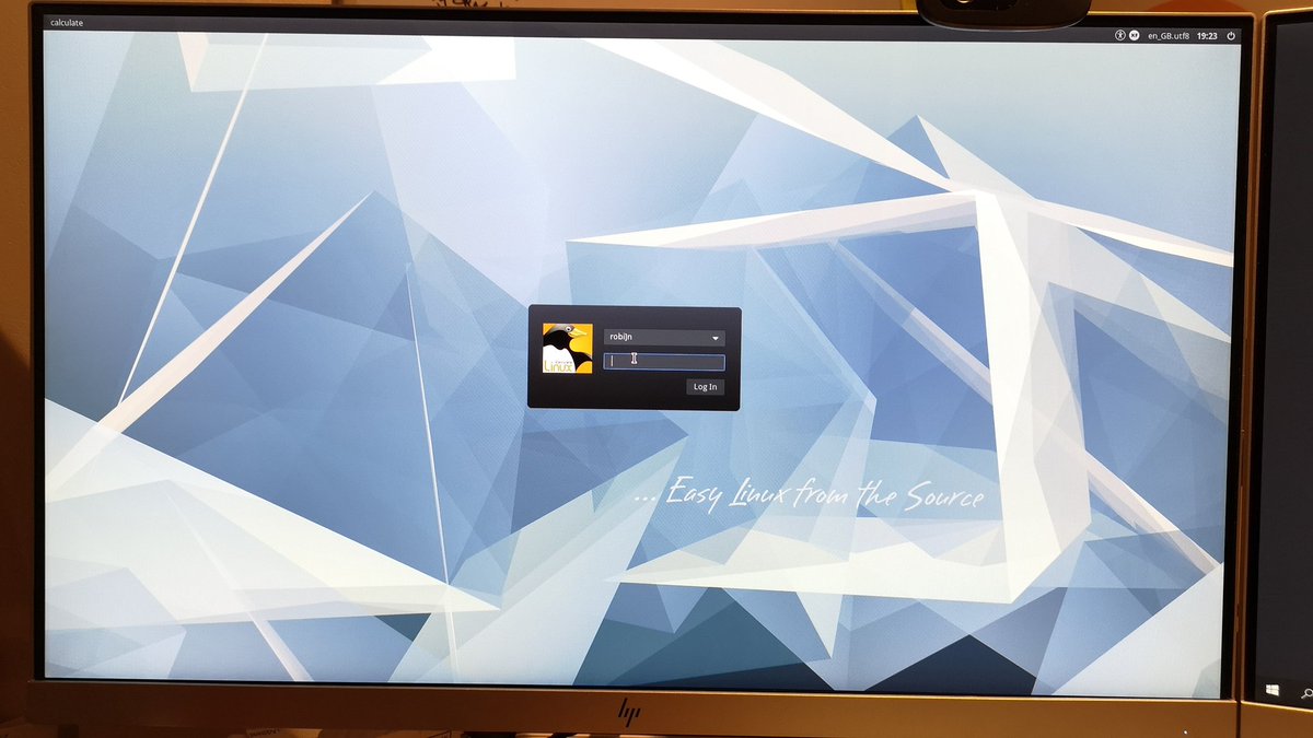 robinjuste's tweet image. Gentoo, here we come! Time to give Calculate Linux 21 a run before I have a live tutorial with Serge and Adrien. #calculatelinux #xfce