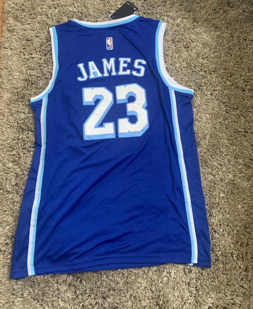 LakeShowYo tweet media