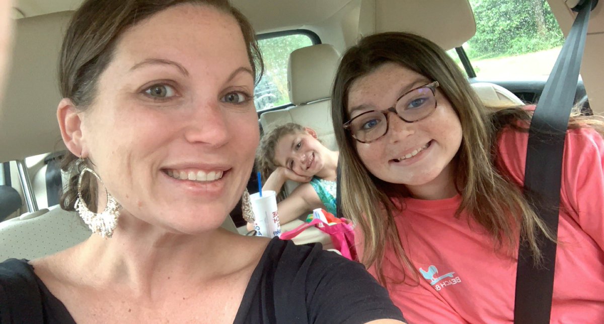 JBest614's tweet photo. Just picked up a 9th &amp; 4th Grader 😩💜 #ImNotOldEnoughForThis https://t.co/APfvt1BxUu