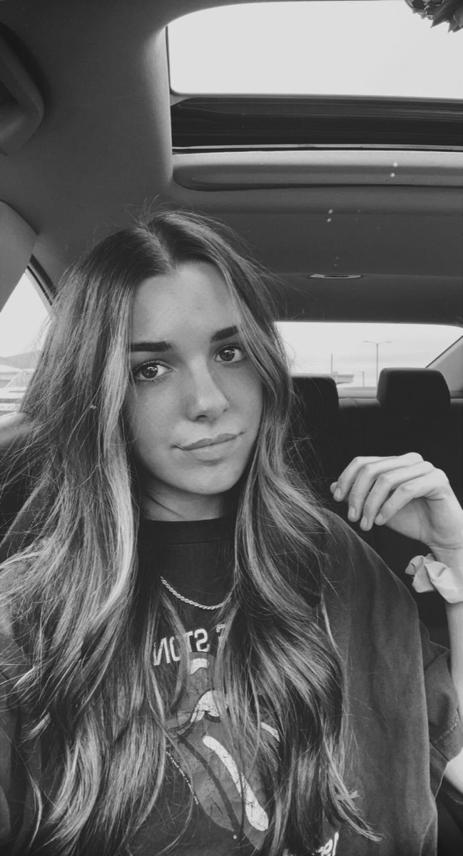 Mackenzie ت tweet media