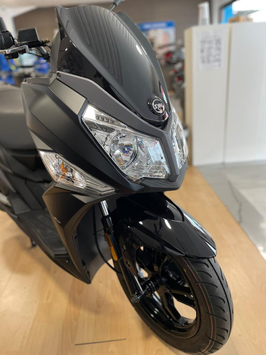 miferso's tweet photo. 🚨Disponible la Nueva SYM JET 14 50cc🚨Pásate a verla por tu concesionario Miferso sin compromiso.
.
#sym #scooter #motorbike #motorcycle #moto #bikelife #miferso #santander #symespaña #jet14 @symespana ✌🏼😍 https://t.co/YCqAl8N2Gv