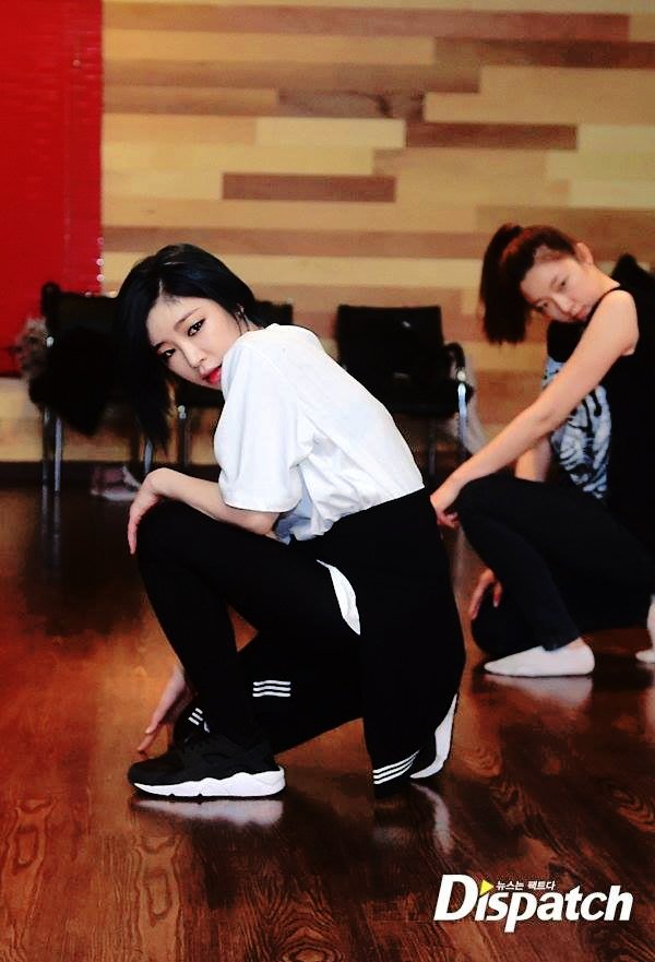 zoratwt's tweet photo. 𝗬𝗢𝗭𝗢𝗥𝗔 𝘅 𝗗𝗜𝗦𝗣𝗔𝗧𝗖𝗛 (요조라와 디스패치) BEHIND THE SCENES OF:

'𝗣𝗔𝗥𝗔𝗗𝗜𝗦𝗘 𝗟𝗢𝗦𝗧' DANCE PRACTICE

#YOZORA #요조라 #wDISPATCH https://t.co/ssIpyChAUl