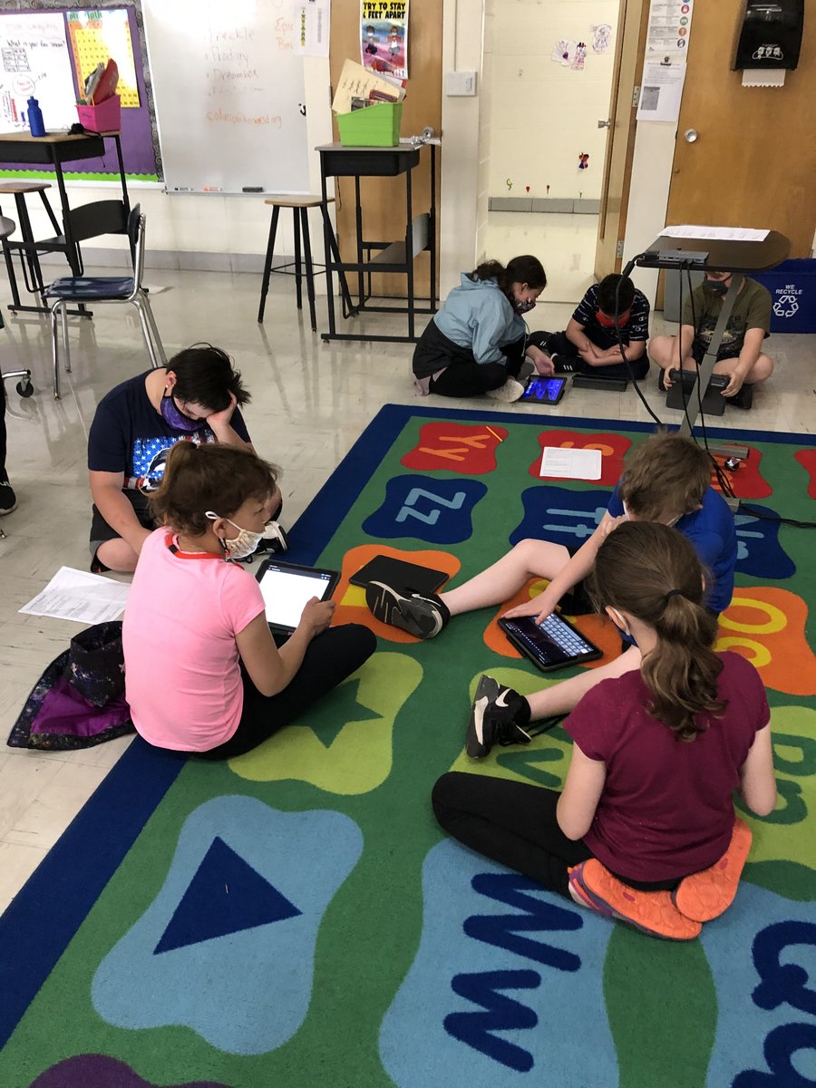 EastatW's tweet photo. Excellence East getting professional advice from broadcast journalist Earl Arms, collaborating together to write news stories, and creating our first takes of interviews for our first ever WEE News broadcast- stay tuned for more! @WalkerNxGL #WAWMproud #PBL https://t.co/QDzDxWZOWo