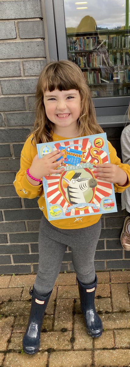 amylouisec's tweet photo. Isabella was very excited to join the library today and was given a free book  @ksullivan_mrs @Mayers_Mrs @dawson_bentley https://t.co/U6fVnl55dY