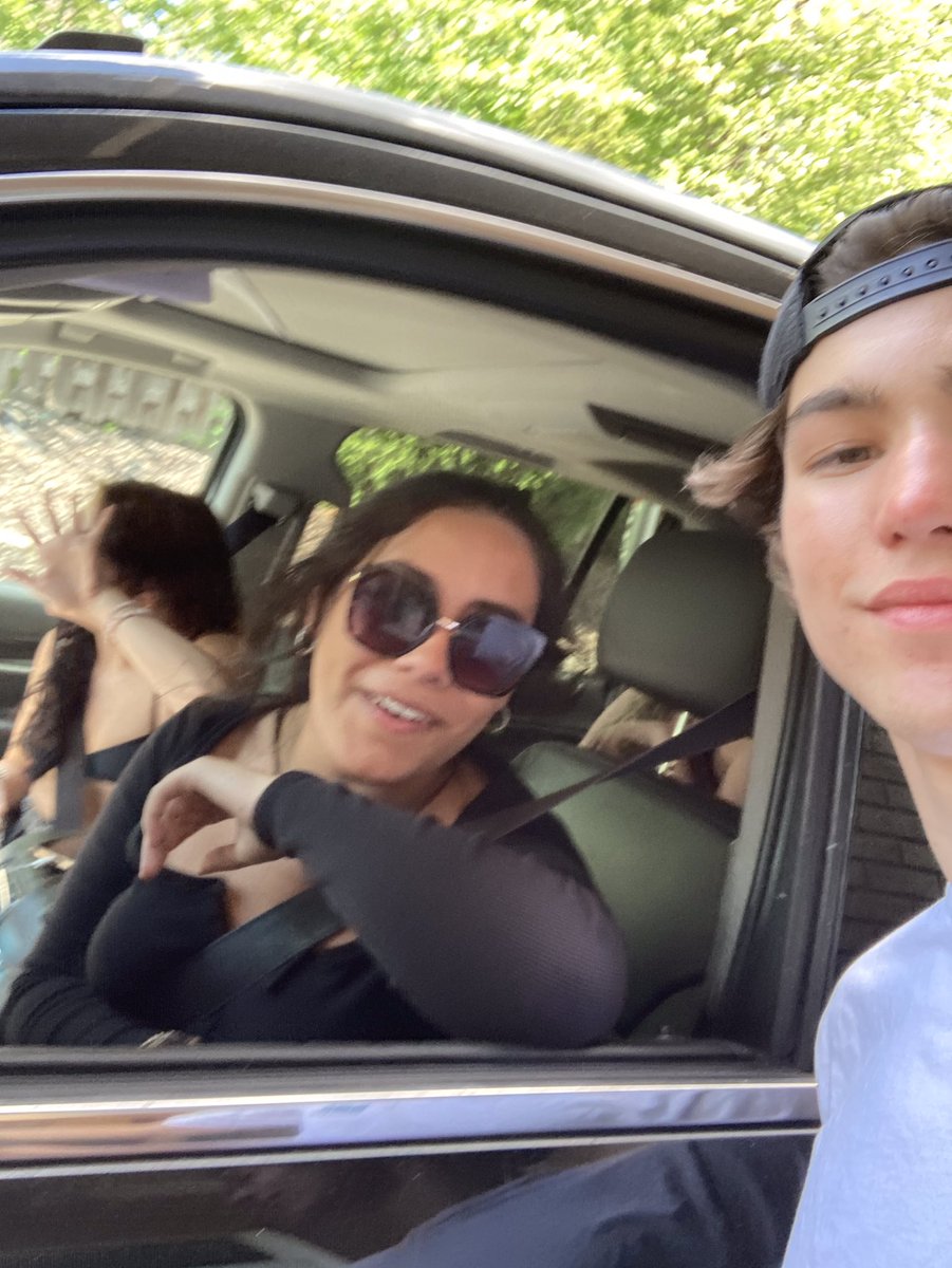 Connor Lewis tweet media