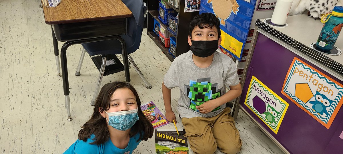 iwes2a's tweet photo. Smile, 2A! #iwesraiders https://t.co/JYc0WcJyfc