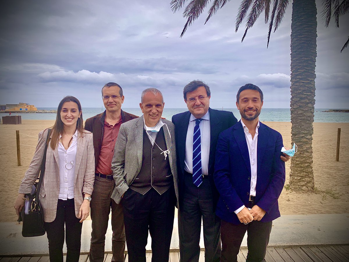 HPB unit Hospital del Mar (@hpbmar) on Twitter photo Hoy un gran privilegio para todos contar con un gran maestro <a href="/EmilioEmilvic/">Emilio Vicente</a> de <a href="/CirugiaSanchi/">Cirugía Sanchinarro</a> como examinador de los residentes de cirugía de <a href="/hospitaldelmar/">Hospital del Mar</a> <a href="/Residentequir/">Residentequirurgico</a> <a href="/ClaraTellezM/">Clara Téllez</a> <a href="/SJaumeBottcher/">Sofia Mª Jaume Böttcher</a> <a href="/SilviaSalvans/">Sílvia Salvans</a> Hoy un gran privilegio para todos contar con un gran maestro <a href="/EmilioEmilvic/">Emilio Vicente</a> de <a href="/CirugiaSanchi/">Cirugía Sanchinarro</a> como examinador de los residentes de cirugía de <a href="/hospitaldelmar/">Hospital del Mar</a> <a href="/Residentequir/">Residentequirurgico</a> <a href="/ClaraTellezM/">Clara Téllez</a> <a href="/SJaumeBottcher/">Sofia Mª Jaume Böttcher</a> <a href="/SilviaSalvans/">Sílvia Salvans</a>