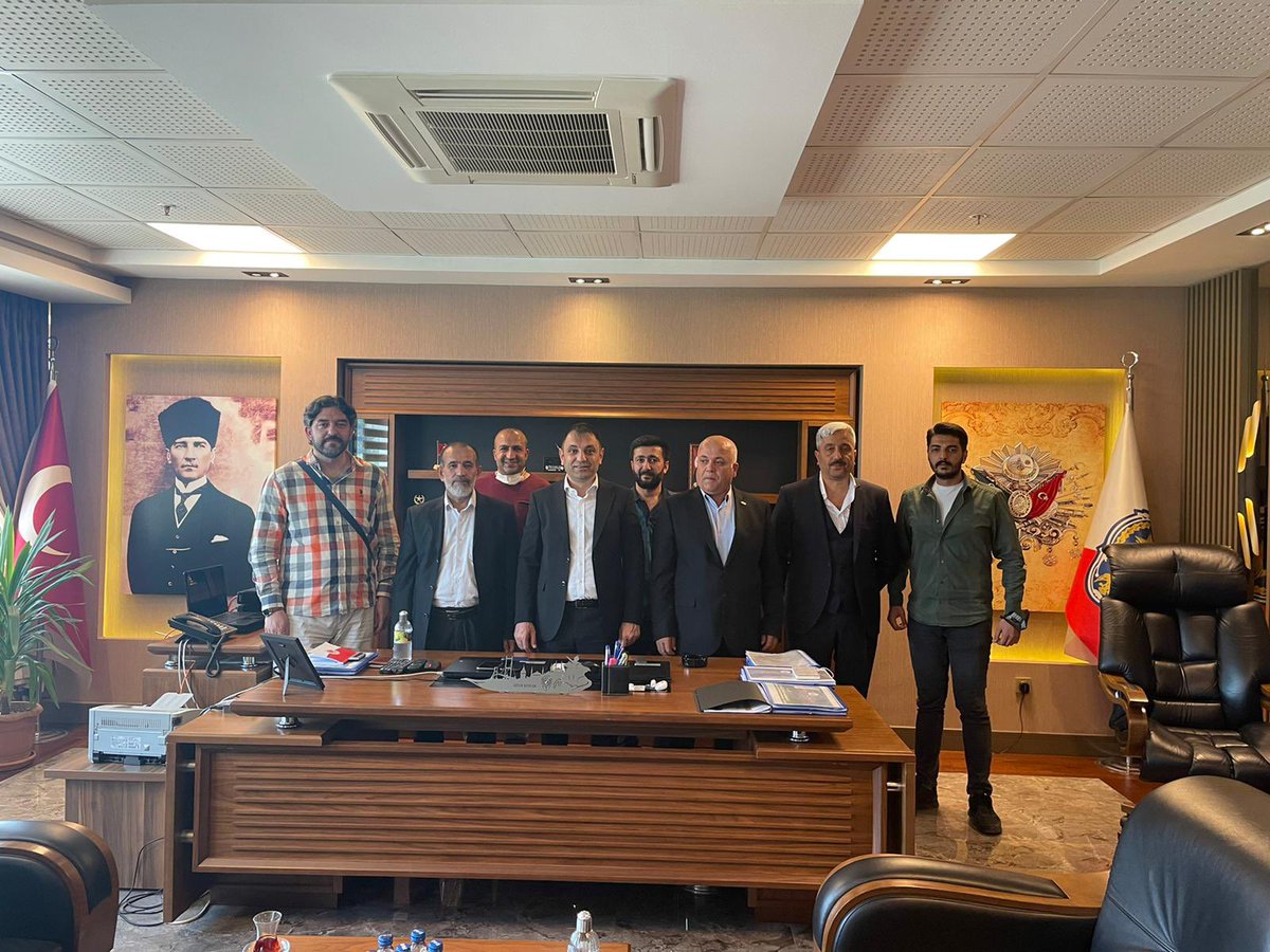 ismad_44's tweet photo. İSMAD - İstanbulda Bulunan Malatyalılar Kültür ve Dayanışma Derneği Yönetimi Olarak Sultanbeyli İlçe Emniyet Müdürü Hemşehrimiz Sn. Uğur KURAK Bey’i makamında ziyaret ettik. https://t.co/pTda5jogwy