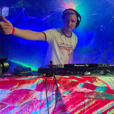 tugstunes's tweet photo. #NewProfilePic #Infrasonic #Nashville @evvolve https://t.co/xoqzMCnji9