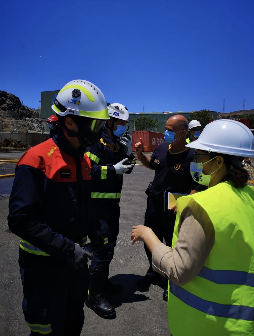 🔥El Cuerpo de Bomberos de San Bartolomé de Tirajana ha participado junto al Consorcio de Emergencias en un Simulacro de incendio en el Ecoparque Gran Canaria Sur.

👩‍🚒Gracias a los bomberos por su esfuerzo por estar siempre preparados para actuar.

#bomberossbt #bomberos
