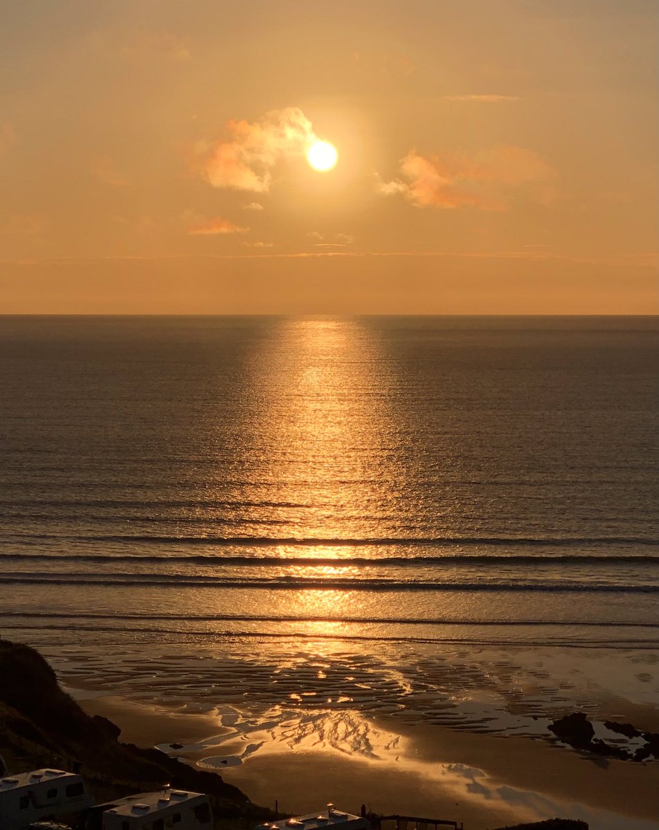 djt63's tweet image. Sun going down over Putsborough beach at the end of another great day in North Devon #woolacombe #putsborough @WoolacombeTIC @WoolacombeVoice @NorthDevonNT @nationaltrust