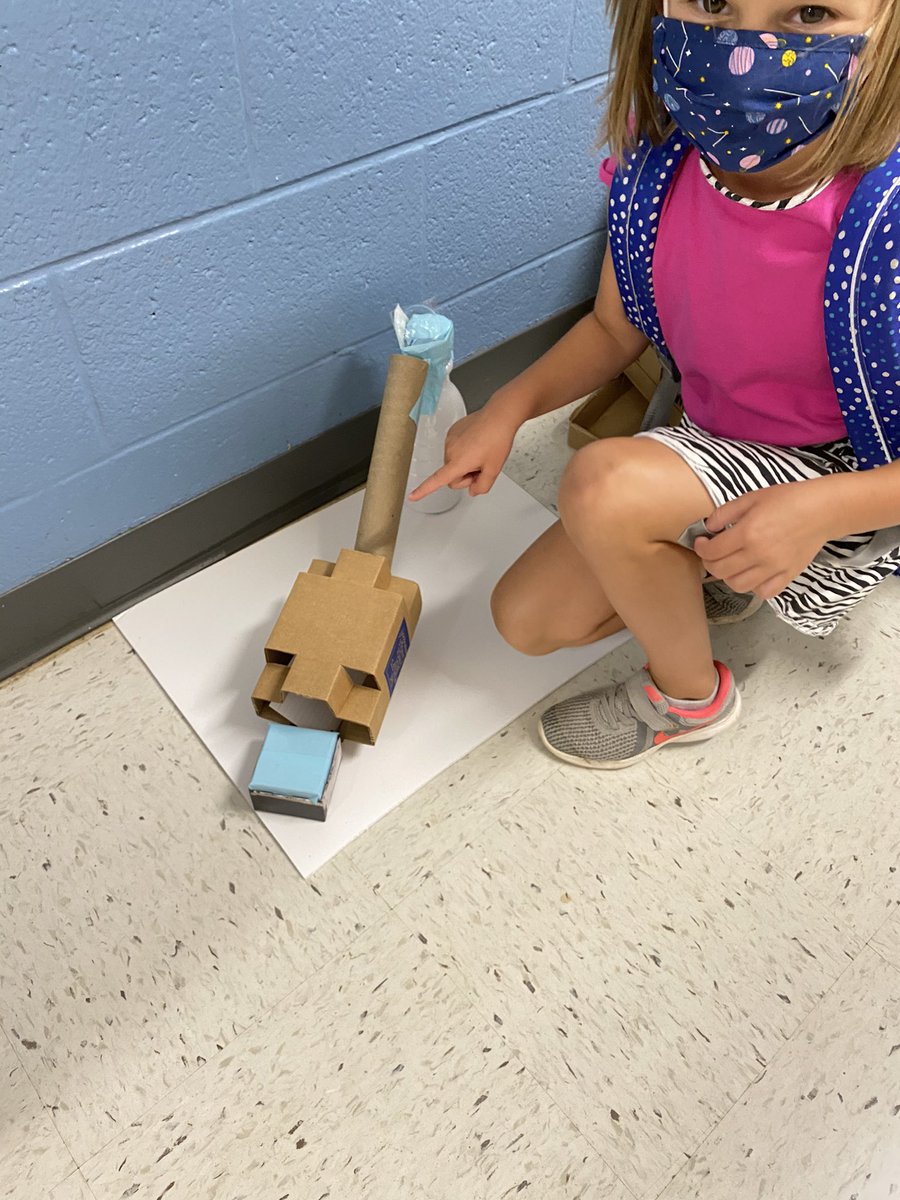 foliaco_nicol's tweet image. Marble run madness! Love these little engineers 🤍 @MeriwetherLES