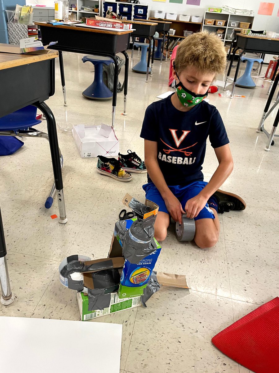 Marble run madness! Love these little engineers 🤍 <a href="/MeriwetherLES/">Meriwether Lewis</a>