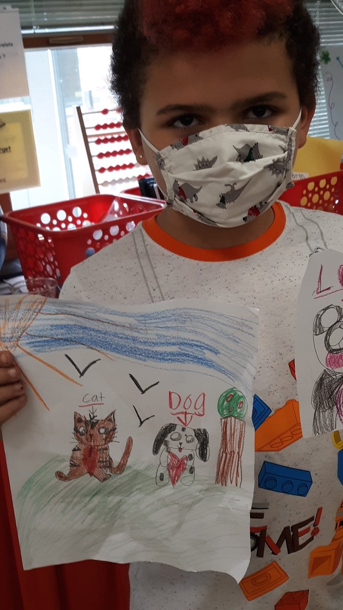 LynnCetta's tweet photo. 👩🏫🍎~ Our ABC countdown continues!! Yesterday was Crackers for snack AND today was DooDle Day✏ @GenevaNSS in #msv281!! The FUN continues tomorrow with Experiments !! #abciseasyas123 #NSSrising #summeriscoming☀️ #funtimes #secondgrade #teacherlife🍎 https://t.co/2RN8EfUJhj