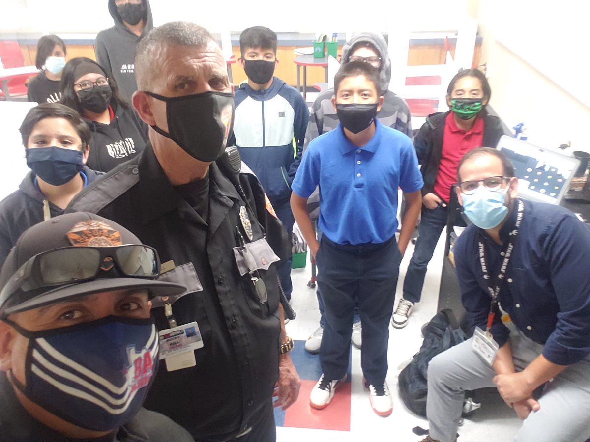 RealRobRobledo's tweet image. Our Security Officers Exhibit Visibility &amp;amp; Presence in Our #ONERED Learning Community. Safety Remains a Multi-Tiered Model @BelAirHigh. 

Today Officer Montoya &amp;amp; Officer Hall Visited Bel Air MS and Sageland ES 
to Check on Our Kids and Teachers! 
#SEL #BelAirSafe 🚔🚓👮🏽‍♂️👮🏼‍♂️