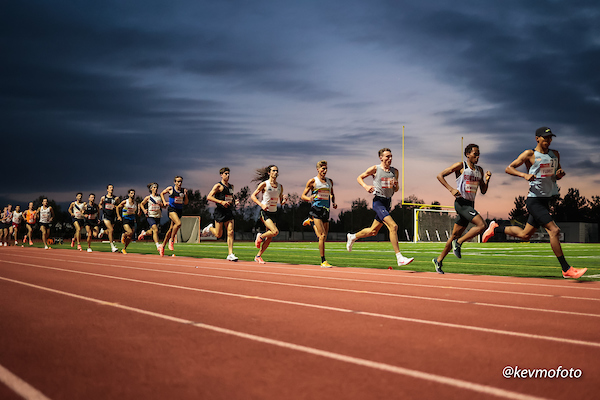 RunBlogRun's tweet photo. Congrats to @jesjamdub and @sound_running, as they get more innovative by the day! Always evolving, the athletes know that #thetrackmeet and other events will give them safe chances to compete in these trying times! @LarryEder, @Running_Network https://t.co/2JnWuX2W3f