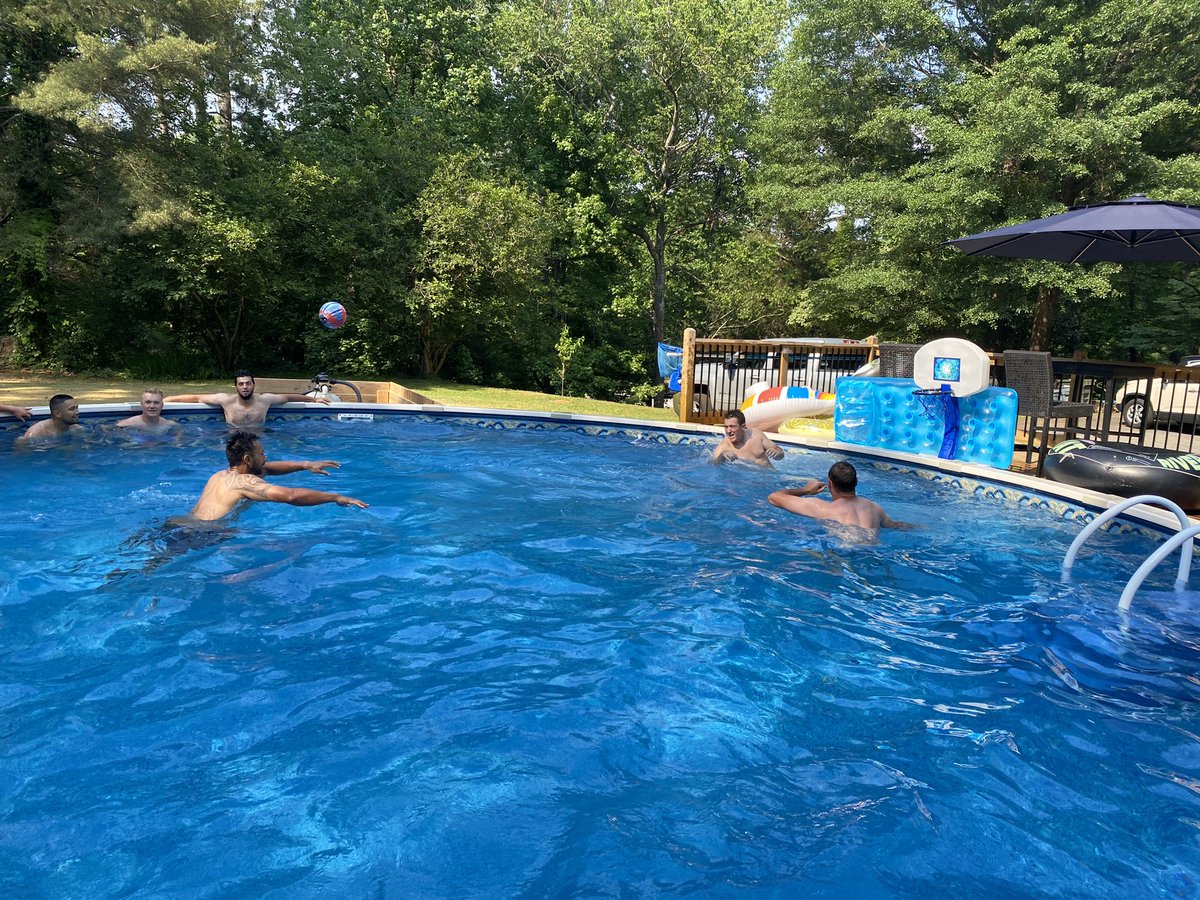 MikeMcGuire30's tweet photo. Pre dinner activities at our house before we head to tournament tomorrow.  Big thanks to @Diamondwife3 for feeding these guys so frequently https://t.co/OorFoqHRNB