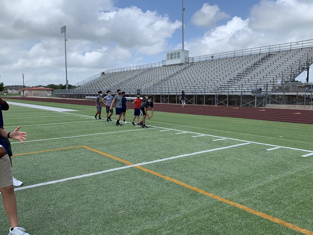 The Mighty Cougars getting after it during 7th period. 🐾🏈 #family #StriveForGreatness