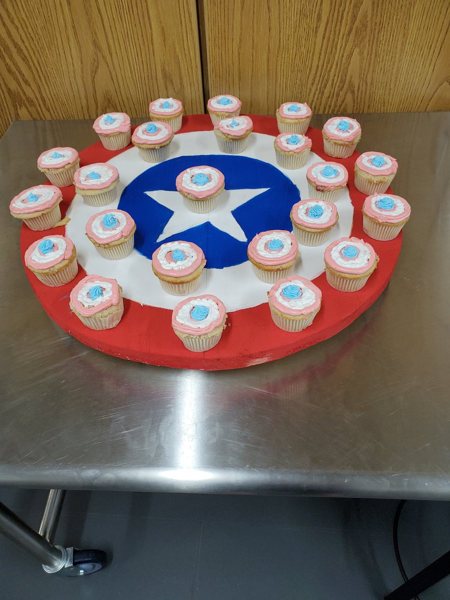 LagoshSandy's tweet photo. Sr. High Cupcake wars are in the books! Theme was superheroes.  @goodhueschool https://t.co/sCVDmdVl7K