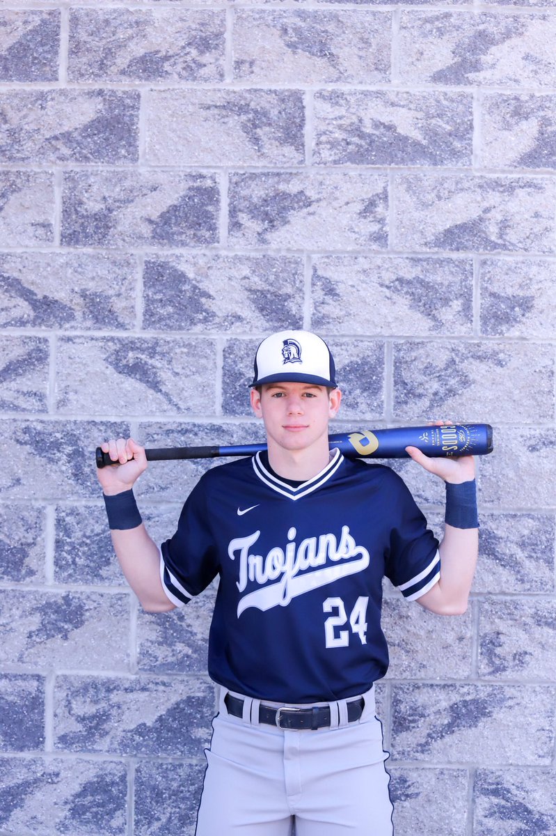 Joey Maun
“I went out there and played as hard as I could because that's the only way I know how to play.”
- Ken Griffey Jr.