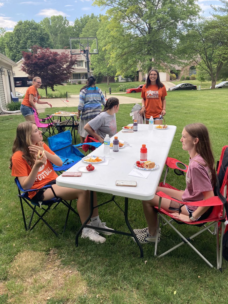 NMHSTrack_Field's tweet photo. Count championship cookout was great tonight! Thank you to all those that could make it. https://t.co/r0hhOsaP5J