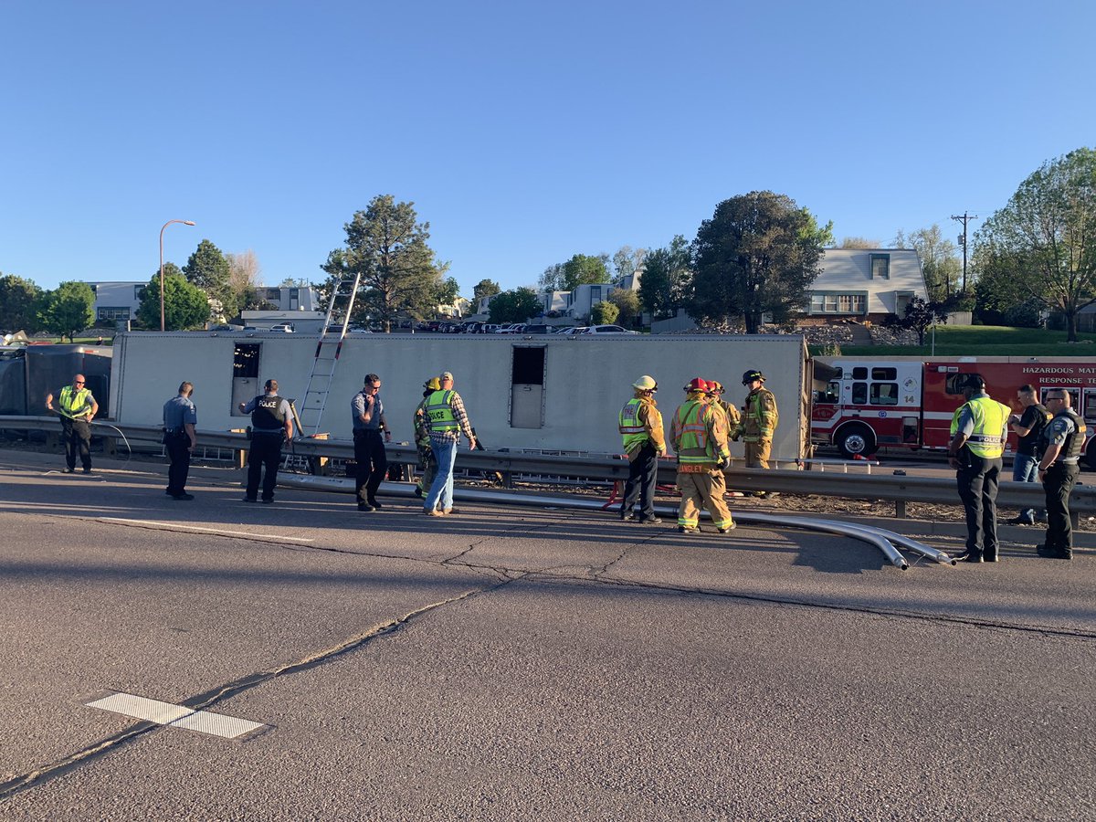 CSFDPIO's tweet photo. #coloradospringsfire working with #CSPD, @ElPaso_OEM, #CSUtilities on a semi-truck that was involved in a traffic accident on the MLK. 2 occupants minor injuries reported and no one transported. 91 cattle onboard.  Crew are working diligently to rescue the livestock. MLK closed. https://t.co/5dxvzifxWX
