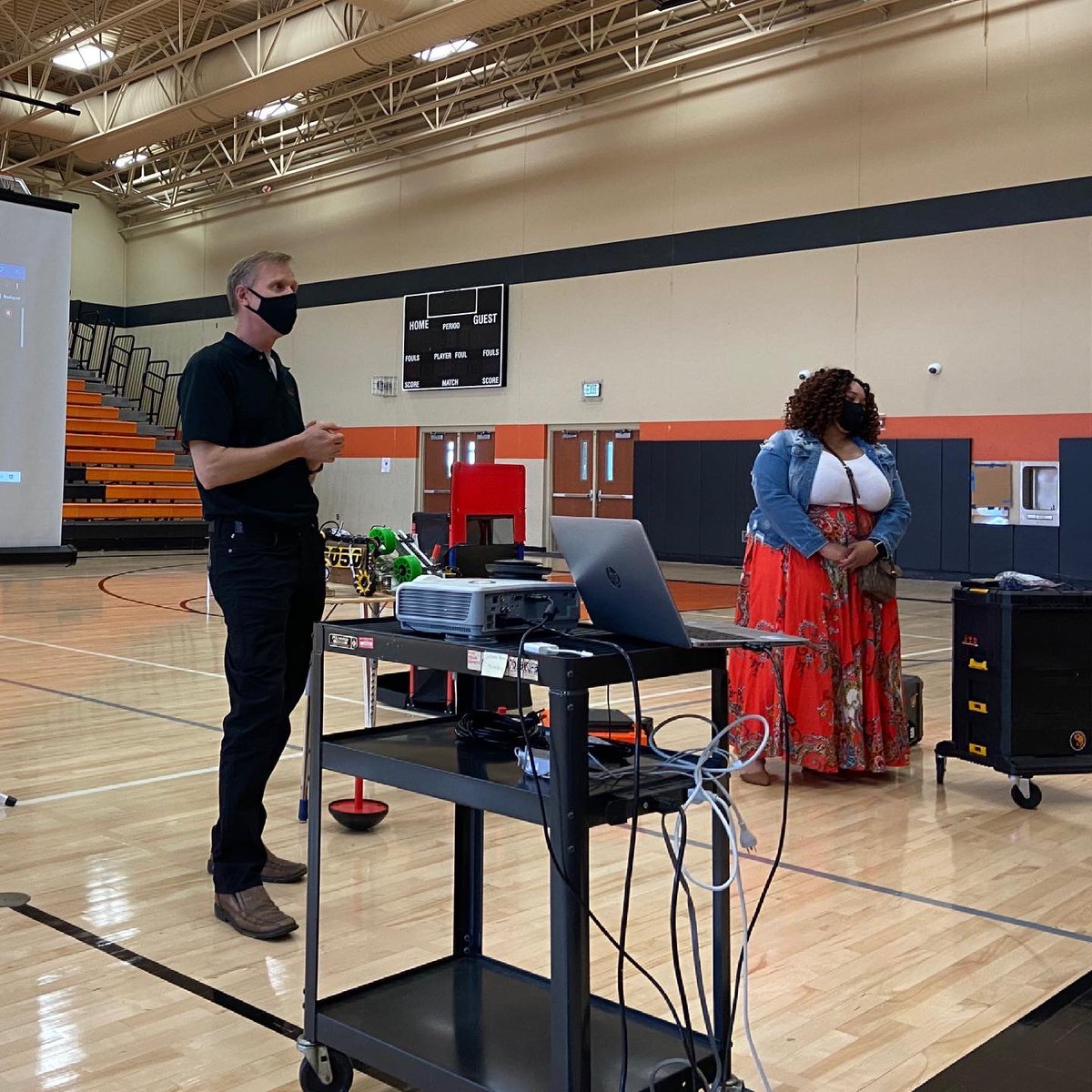 We wanted to say a special thanks to the two STEM professionals that presented, Nichelle’Le Carrington and Russ Peters. We were able to learn so much about how important STEM is for our future careers! 
#stem #stemprofessionals #engineering #ftc #outreach #first #ultimategoal