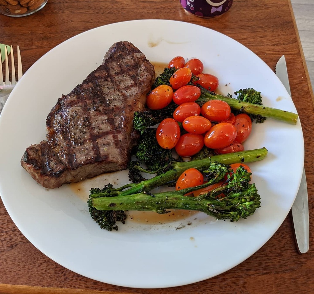 mtomwing's tweet photo. Can't get enough of this grill. https://t.co/Wkf5DAEm8J https://t.co/Xv7LkZlGkU