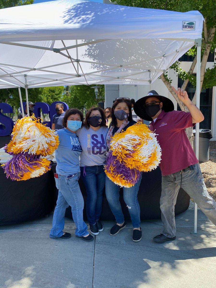 R_TomanengEdD's tweet photo. Day 2 of showing π to our #ClassifiedProfessionals w/ a Drive Thru and Drive In #BBQ lunch w/ #SJCC100 & Classified Senate swag! πto our colleagues for all that you do to support students, faculty, and managers! #SJCCBrilliant @SJCityCollege @sjccxmilpitas @OfficialSJECCD https://t.co/qvVHC0iIgE