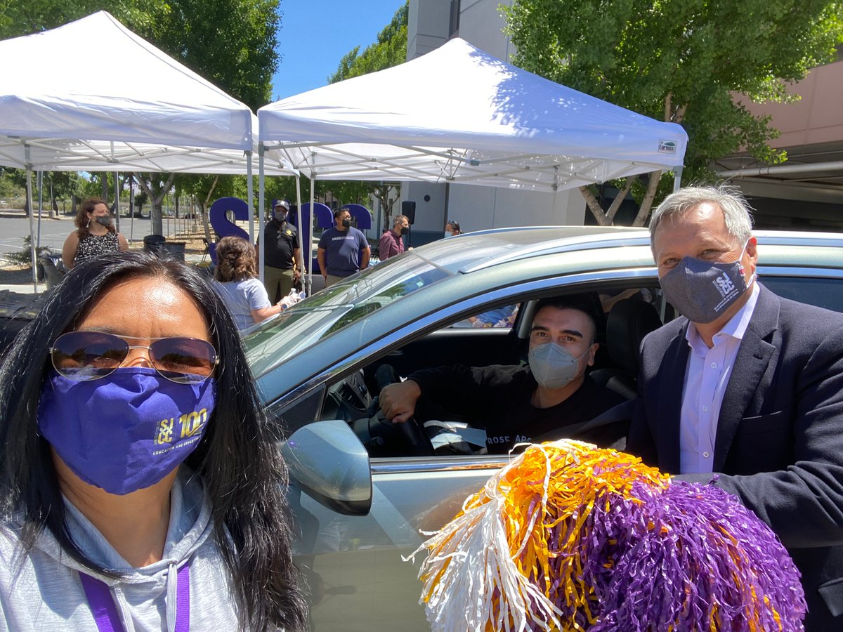 R_TomanengEdD's tweet photo. Day 2 of showing π to our #ClassifiedProfessionals w/ a Drive Thru and Drive In #BBQ lunch w/ #SJCC100 & Classified Senate swag! πto our colleagues for all that you do to support students, faculty, and managers! #SJCCBrilliant @SJCityCollege @sjccxmilpitas @OfficialSJECCD https://t.co/qvVHC0iIgE