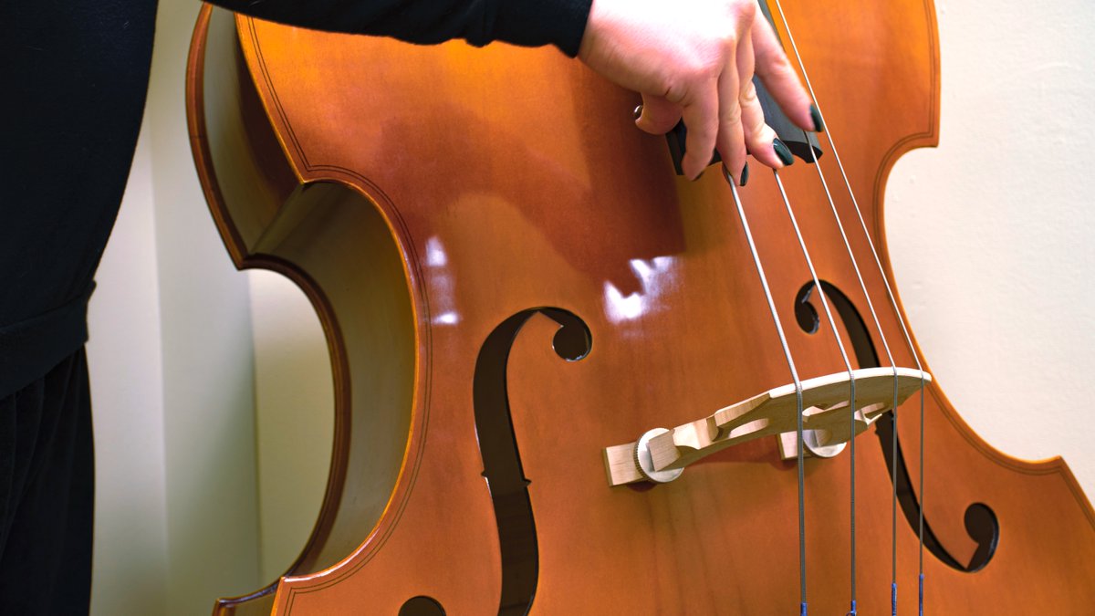 Ever thought about signing out a musical instrument from the <a href="/SunLife/">Sun Life</a> Financial Musical Instrument Lending Library at Memorial Park Library? We have plenty of guitars, drums, violins and keyboards waiting to be checked out: bit.ly/3bKi9Mm #yycmusic #yycarts