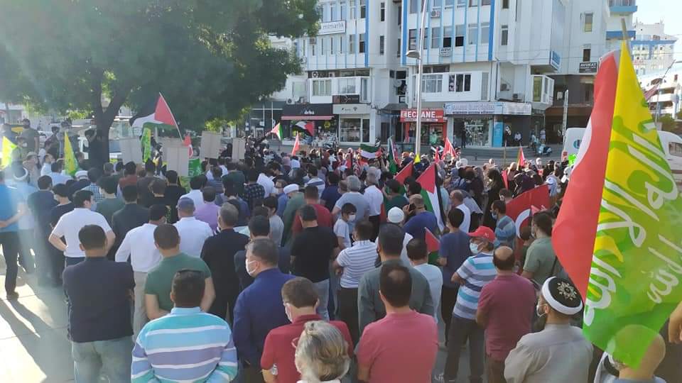 kudus_platformu's tweet photo. Özgür Kudüs Yürüyüşü #Antalya @kudus_platformu #Kudüs ve #MescidiAksa dostu Antalyalıların yoğun ilgi ve katılımlarıyla bugün gerçekleştirildi.
#SONDAKIKA
#GenocideinGaza
#IsraelTerrorist 
#FreePalestine 
#SavePalestine  
#PalestineUnderAttack
#Palestine https://t.co/yCNsihrlNQ