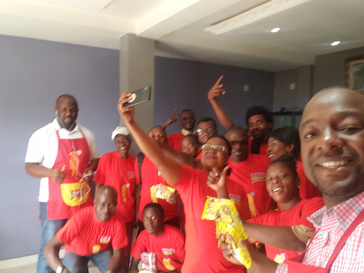 DonaldMusan's tweet photo. Un vrai leader n'a pas besoin de conduire.
Il suffit qu'il montre le chemin.
#NoodlesLaunch
#Tastingandsampling
#Bukavumarket
#FMCGProduct
#Salesanddistribution https://t.co/lIJdv5QL5H